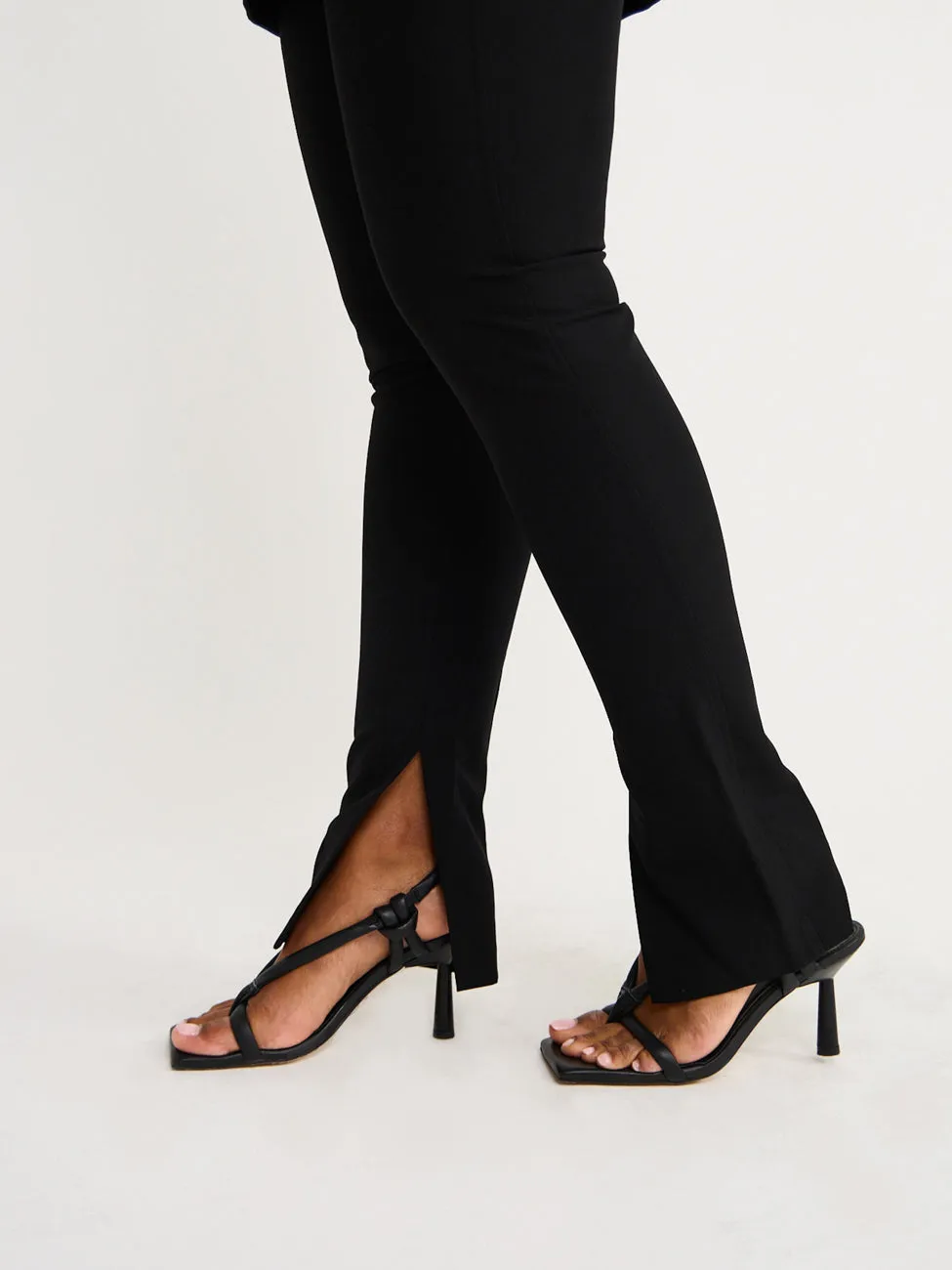 By Johnny Pia Ankle Split Pant in Black