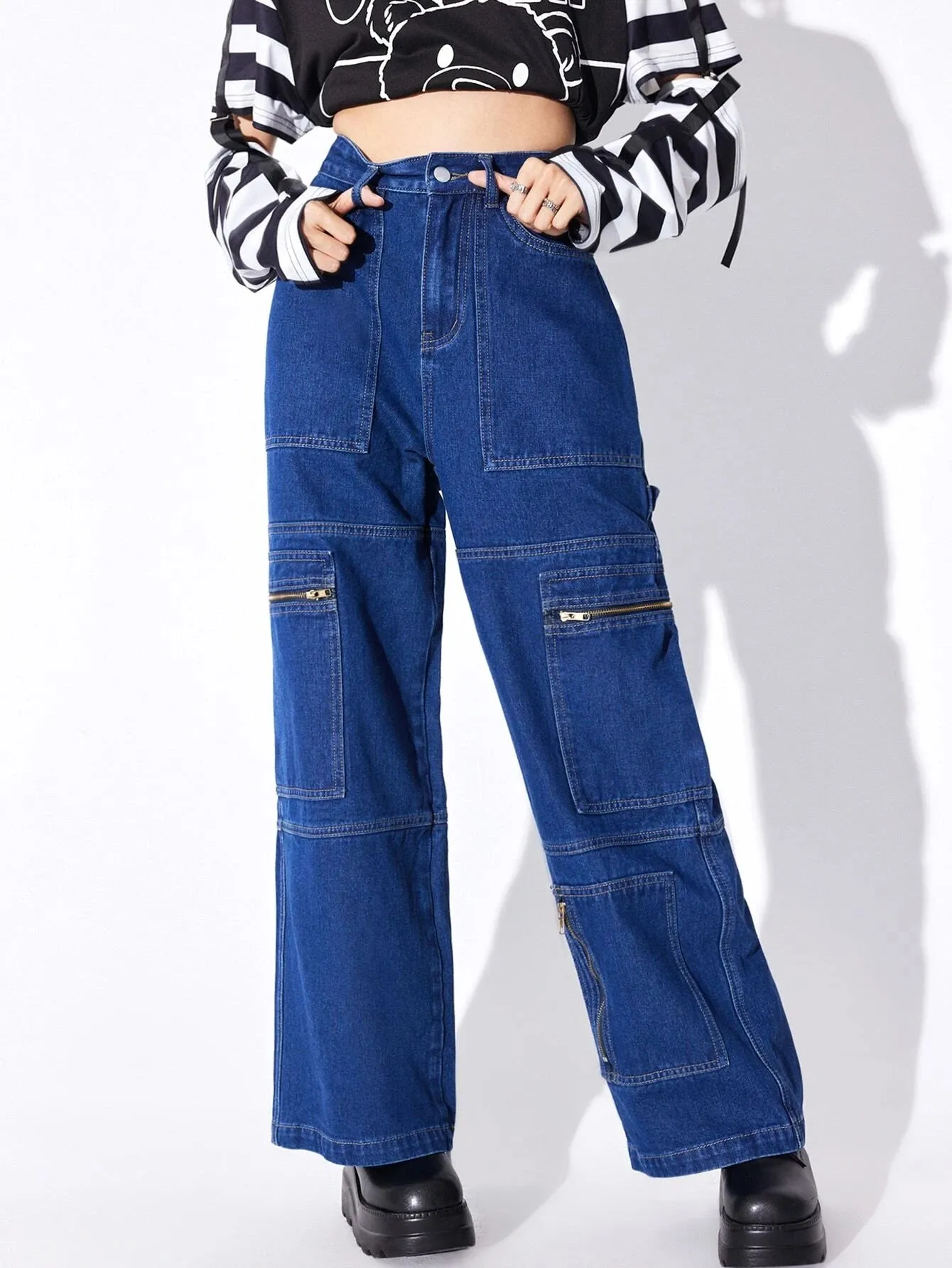 Flap Pocket Zipper Cargo Jeans