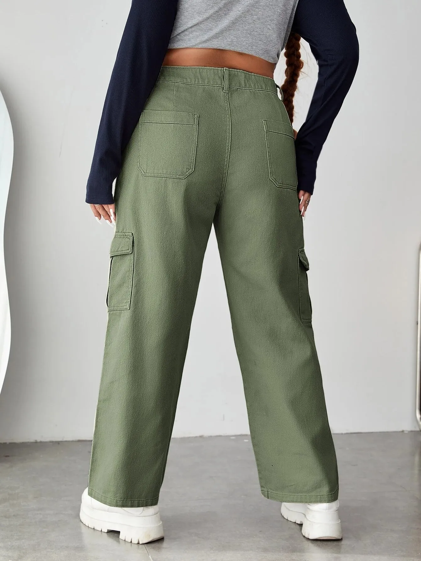 Long Pocket Side Cargo Jeans