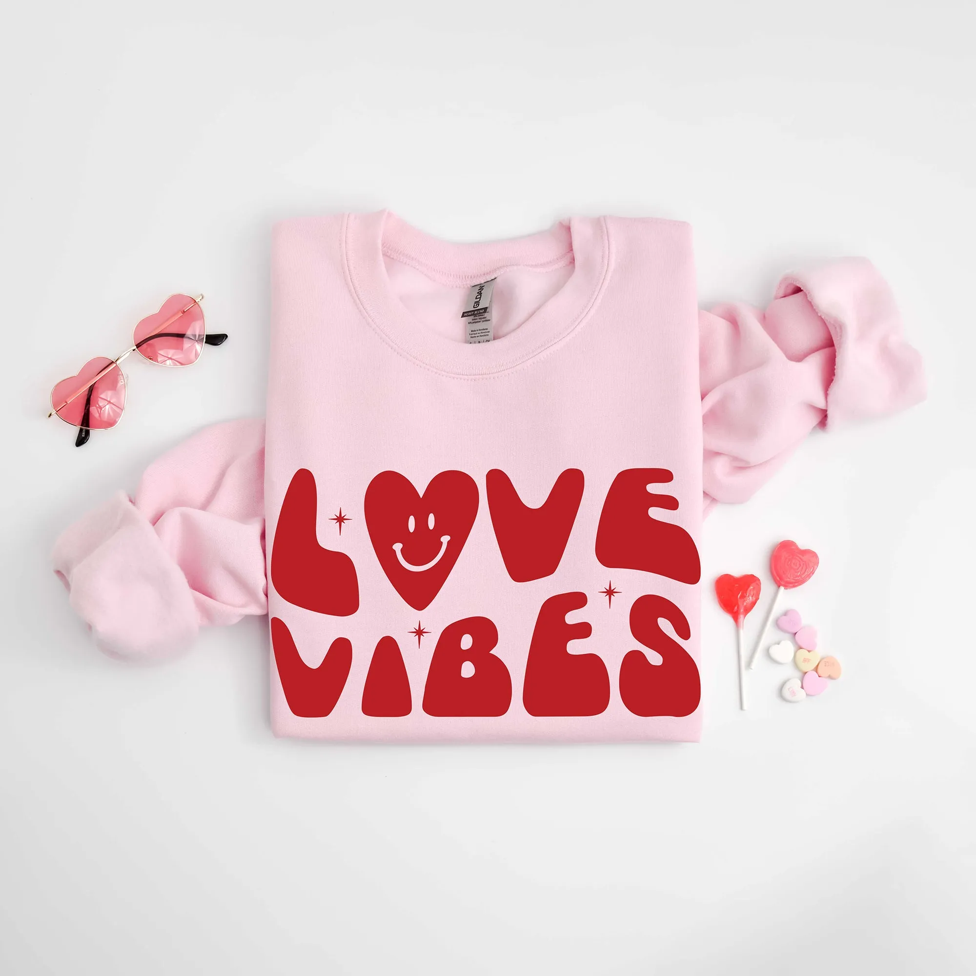 Love Vibes Heart | Sweatshirt